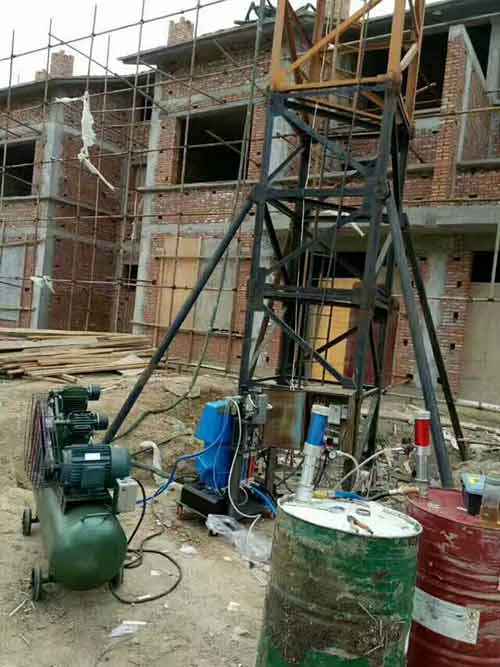 聚氨酯硬泡噴涂外墻施工(圖1) 聚氨酯硬泡噴涂外墻施工