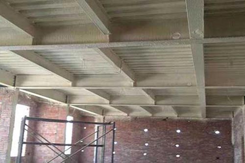 聚氨酯噴涂冷庫保溫保冷施工專用設(shè)備(圖4) 聚氨酯噴涂冷庫保溫保冷施工專用設(shè)備(圖4)